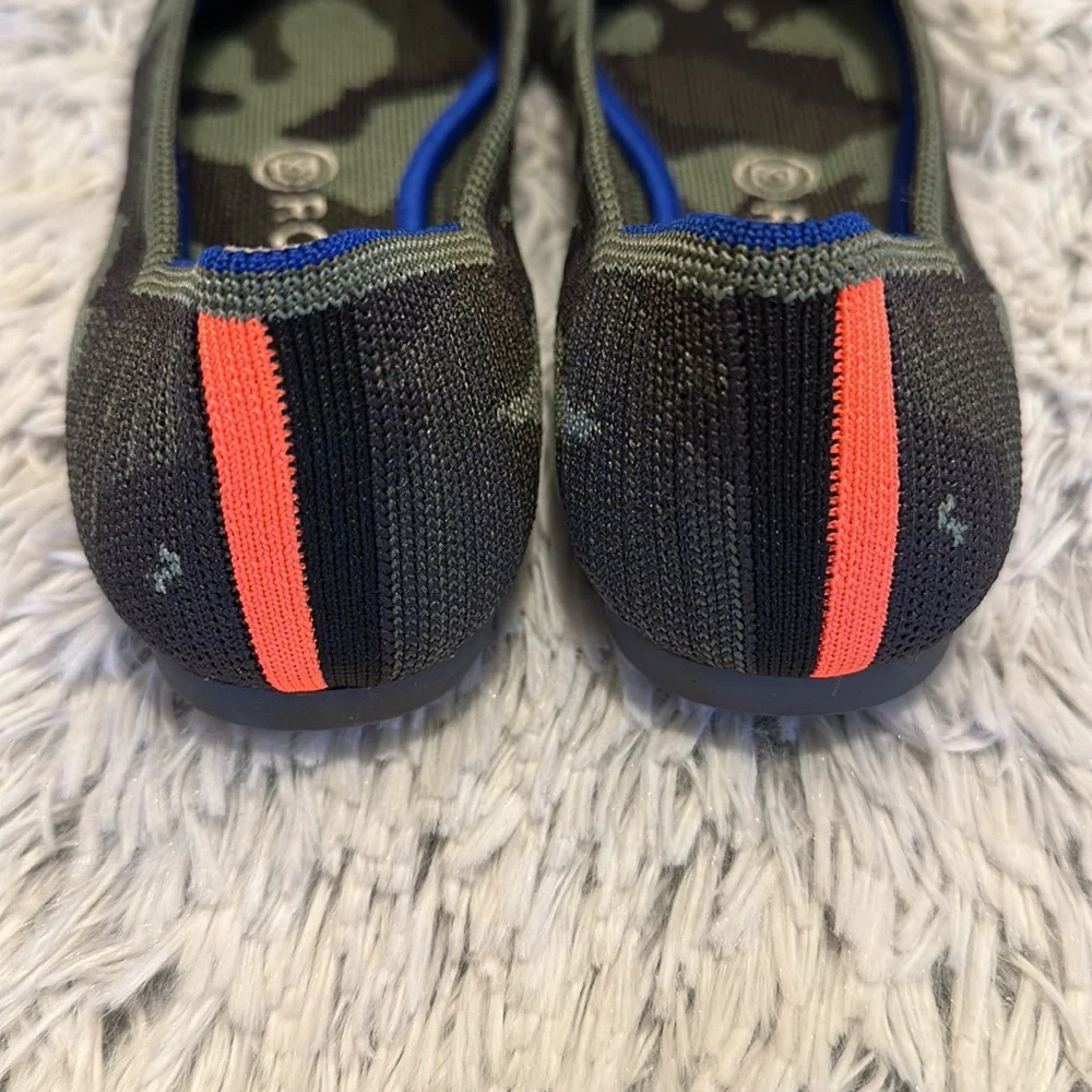 Rothy’s Women’s Spuce The Point Cameo Green Flats - Picture 4 of 7